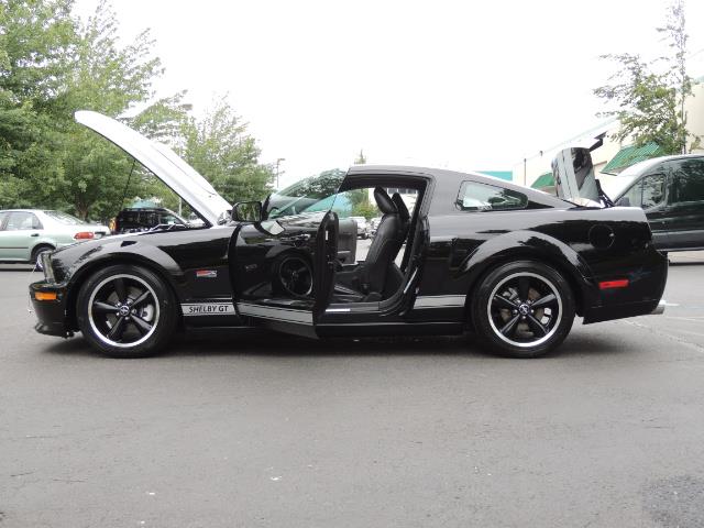 2007 Ford Mustang GT Premium / 5-SPEED / SHELBY PKG / 38K MILES - Photo 27 - Portland, OR 97217