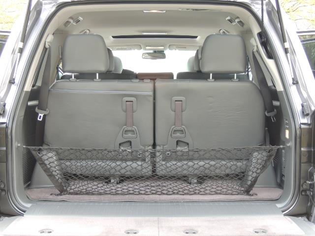 2010 Lexus LX 570 / AWD / Navi / Backup / Third Seat / 1-OWNER - Photo 18 - Portland, OR 97217