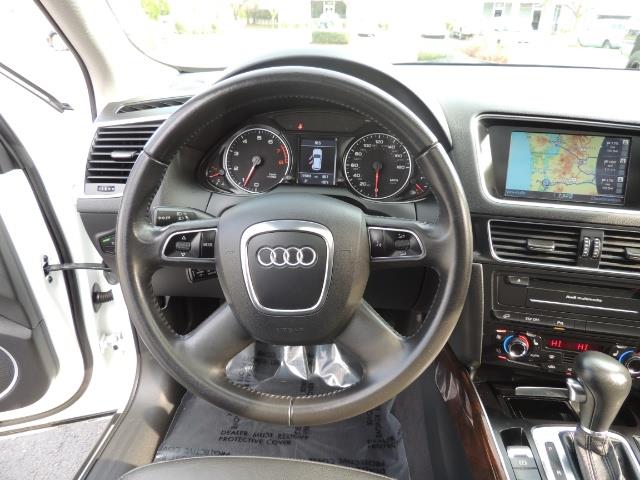 2010 Audi Q5 3.2 quattro Prestige / AWD / Panorama Sunroof - Photo 40 - Portland, OR 97217