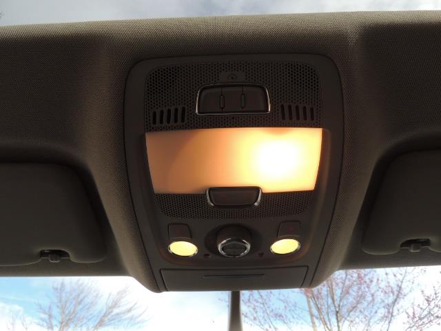 2010 Audi Q5 3.2 quattro Prestige / AWD / Panorama Sunroof - Photo 39 - Portland, OR 97217