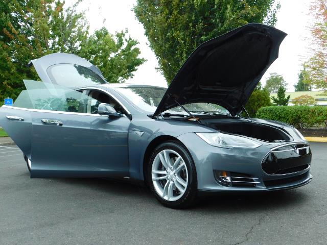2013 Tesla Model S Tech Package / Smart Suspention / Leather / heated - Photo 30 - Portland, OR 97217