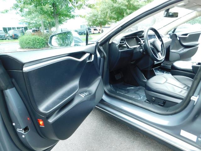 2013 Tesla Model S Tech Package / Smart Suspention / Leather / heated - Photo 13 - Portland, OR 97217