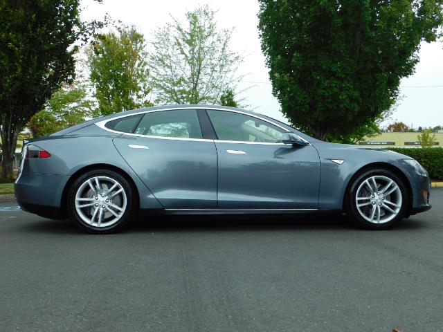 2013 Tesla Model S Tech Package / Smart Suspention / Leather / heated - Photo 4 - Portland, OR 97217