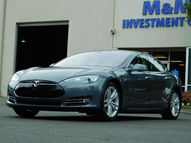2013 Tesla Model S Tech Package / Smart Suspention / Leather / heated - Photo 1 - Portland, OR 97217