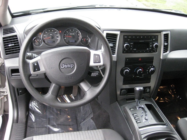 2008 Jeep Grand Cherokee Laredo/4WD/6yl /1-Owner/Excel Cond - Photo 26 - Portland, OR 97217