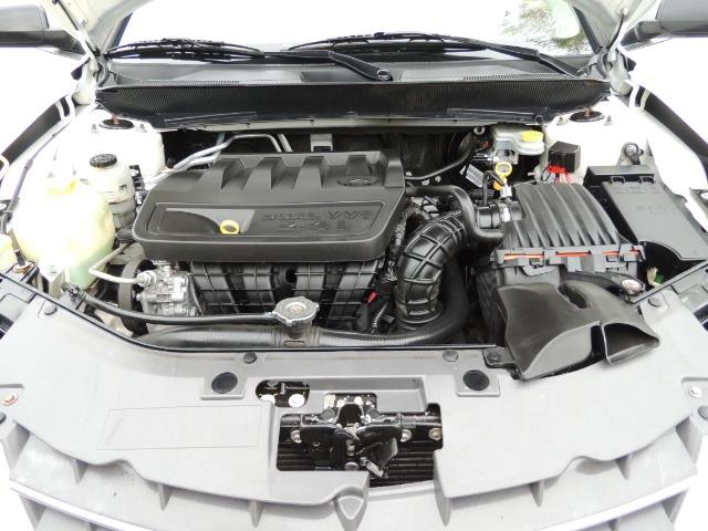2009 Chrysler Sebring LX - Photo 34 - Portland, OR 97217