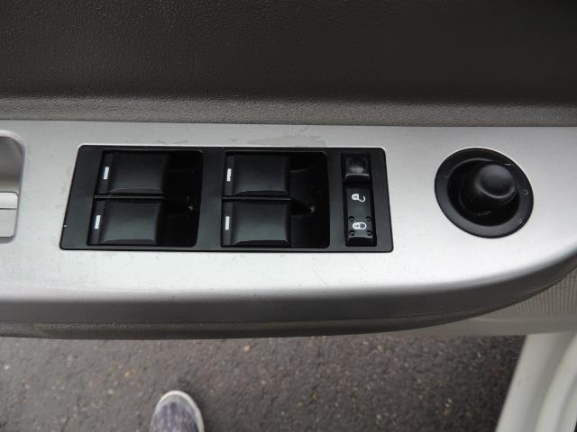 2009 Chrysler Sebring LX - Photo 35 - Portland, OR 97217