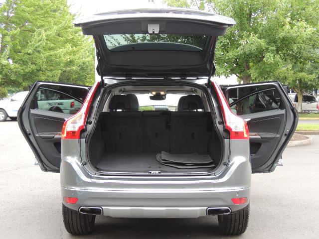 2017 Volvo XC60 T5 Inscription / BLIS / NAVI / Backup / Pano Roof - Photo 28 - Portland, OR 97217