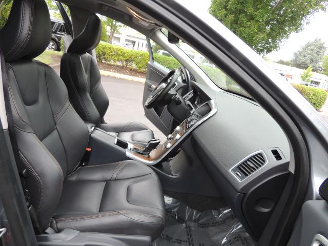 2017 Volvo XC60 T5 Inscription / BLIS / NAVI / Backup / Pano Roof - Photo 16 - Portland, OR 97217