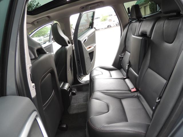 2017 Volvo XC60 T5 Inscription / BLIS / NAVI / Backup / Pano Roof - Photo 14 - Portland, OR 97217