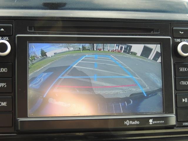 2014 Toyota Tacoma PreRunner V6 / Back up camera / 1-OWNER - Photo 21 - Portland, OR 97217