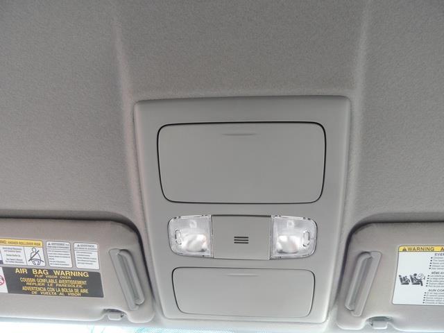 2014 Toyota Tacoma PreRunner V6 / Back up camera / 1-OWNER - Photo 36 - Portland, OR 97217