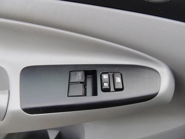 2014 Toyota Tacoma PreRunner V6 / Back up camera / 1-OWNER - Photo 34 - Portland, OR 97217