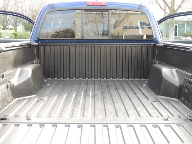 2014 Toyota Tacoma PreRunner V6 / Back up camera / 1-OWNER - Photo 28 - Portland, OR 97217