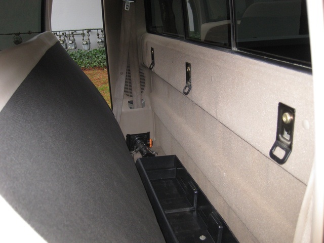 2002 Ford F-350 Crew Cab 4X4 LARIAT / 7.3L Turbo Diesel /LOW Miles - Photo 22 - Portland, OR 97217