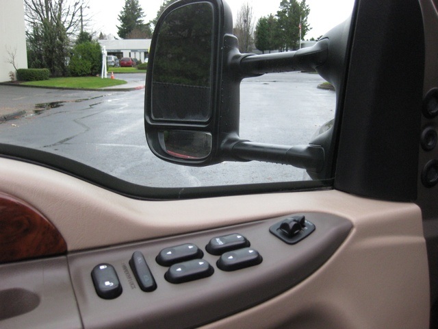 2002 Ford F-350 Crew Cab 4X4 LARIAT / 7.3L Turbo Diesel /LOW Miles - Photo 18 - Portland, OR 97217