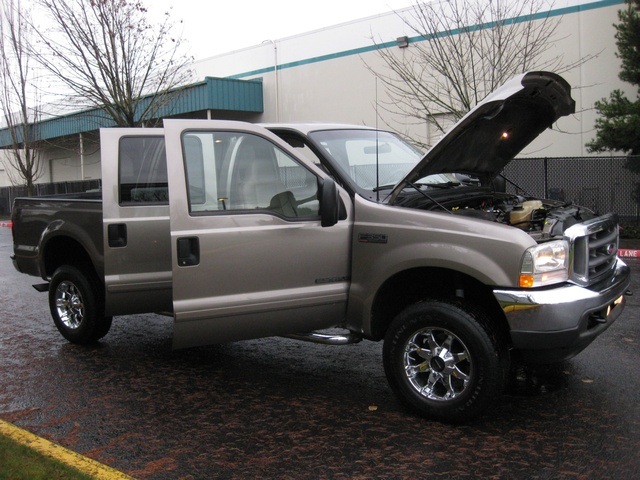2002 Ford F-350 Crew Cab 4X4 LARIAT / 7.3L Turbo Diesel /LOW Miles - Photo 14 - Portland, OR 97217