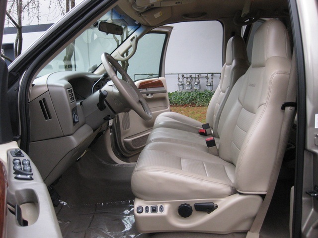 2002 Ford F-350 Crew Cab 4X4 LARIAT / 7.3L Turbo Diesel /LOW Miles - Photo 19 - Portland, OR 97217