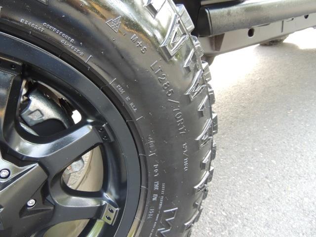 2011 Jeep Wrangler Unlimited Sport / 4X4 / 6-SPEED / LIFTED - Photo 38 - Portland, OR 97217