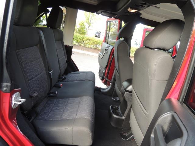 2011 Jeep Wrangler Unlimited Sport / 4X4 / 6-SPEED / LIFTED - Photo 15 - Portland, OR 97217
