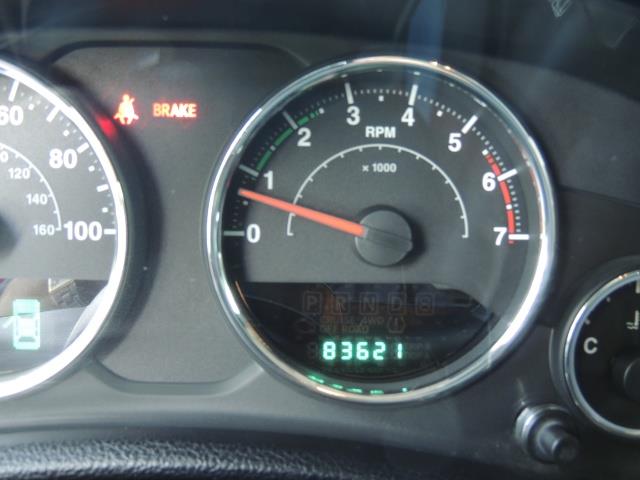 2011 Jeep Wrangler Unlimited Sport / 4X4 / 6-SPEED / LIFTED - Photo 37 - Portland, OR 97217