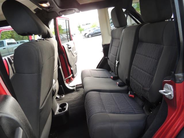 2011 Jeep Wrangler Unlimited Sport / 4X4 / 6-SPEED / LIFTED - Photo 14 - Portland, OR 97217