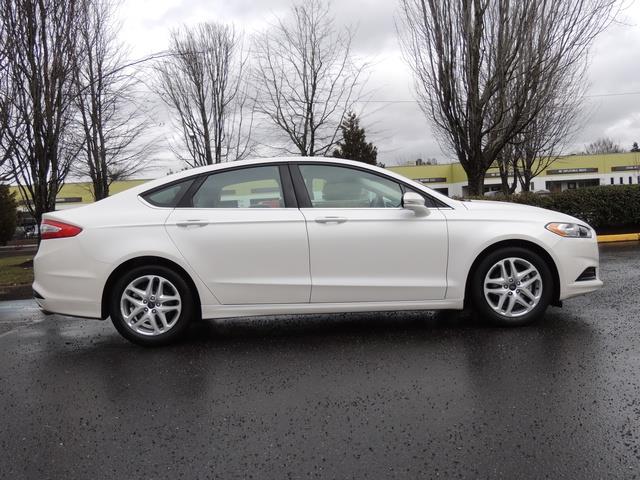 2016 Ford Fusion SE / Sedan / Back up camera / Excel Cond - Photo 4 - Portland, OR 97217