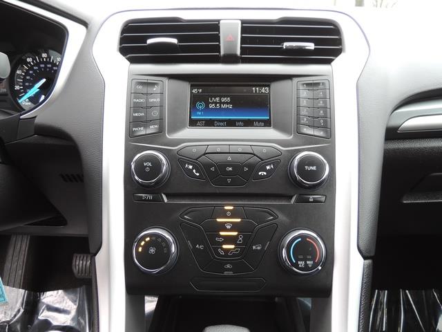 2016 Ford Fusion SE / Sedan / Back up camera / Excel Cond - Photo 21 - Portland, OR 97217