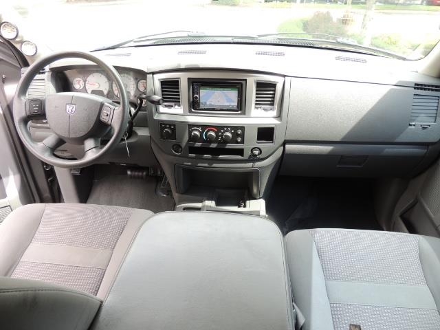 2007 Dodge Ram 2500 SLT 4dr Mega Cab / 4X4 /5.9L DIESEL /NAVI/ LIFTED - Photo 38 - Portland, OR 97217