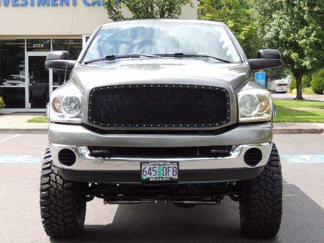 2007 Dodge Ram 2500 SLT 4dr Mega Cab / 4X4 /5.9L DIESEL /NAVI/ LIFTED - Photo 5 - Portland, OR 97217