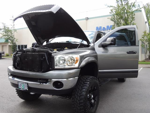 2007 Dodge Ram 2500 SLT 4dr Mega Cab / 4X4 /5.9L DIESEL /NAVI/ LIFTED - Photo 25 - Portland, OR 97217