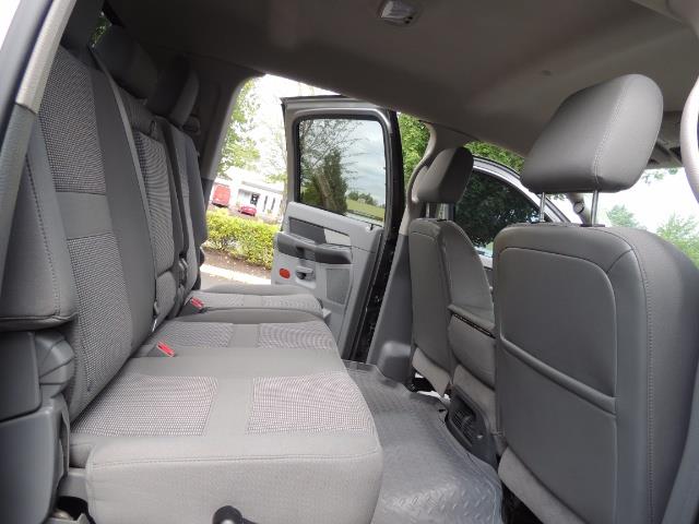 2007 Dodge Ram 2500 SLT 4dr Mega Cab / 4X4 /5.9L DIESEL /NAVI/ LIFTED - Photo 16 - Portland, OR 97217