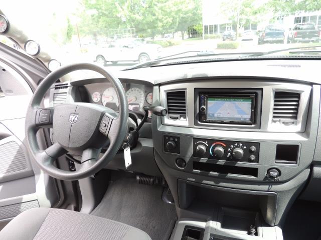 2007 Dodge Ram 2500 SLT 4dr Mega Cab / 4X4 /5.9L DIESEL /NAVI/ LIFTED - Photo 18 - Portland, OR 97217