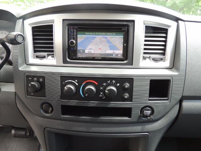 2007 Dodge Ram 2500 SLT 4dr Mega Cab / 4X4 /5.9L DIESEL /NAVI/ LIFTED - Photo 19 - Portland, OR 97217