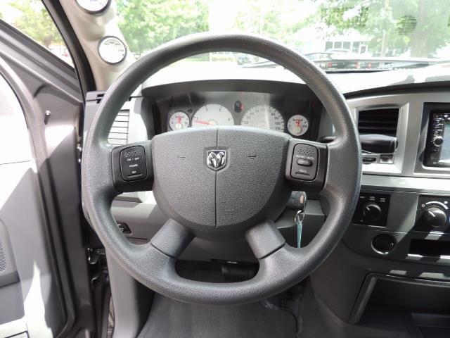 2007 Dodge Ram 2500 SLT 4dr Mega Cab / 4X4 /5.9L DIESEL /NAVI/ LIFTED - Photo 33 - Portland, OR 97217