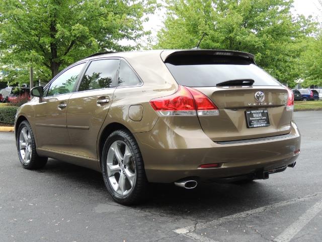 2010 Toyota Venza AWD V6 Wagon / LEATHER / Panoramic Roof / Records - Photo 7 - Portland, OR 97217