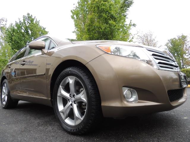 2010 Toyota Venza AWD V6 Wagon / LEATHER / Panoramic Roof / Records - Photo 10 - Portland, OR 97217