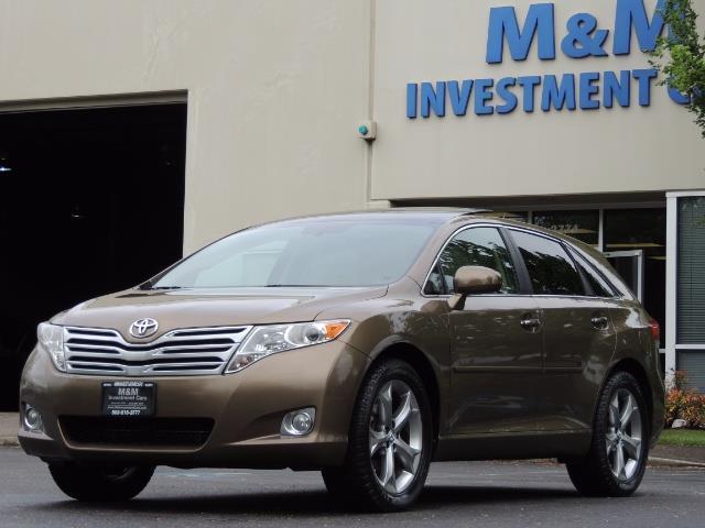2010 Toyota Venza AWD V6 Wagon / LEATHER / Panoramic Roof / Records - Photo 1 - Portland, OR 97217