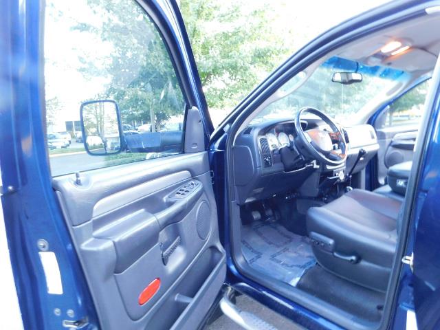 2005 Dodge Ram 3500 Laramie 4dr Quad Cab / 4X4 / 5.9L DIESEL / 6-SPEED - Photo 13 - Portland, OR 97217