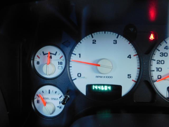 2005 Dodge Ram 3500 Laramie 4dr Quad Cab / 4X4 / 5.9L DIESEL / 6-SPEED - Photo 40 - Portland, OR 97217