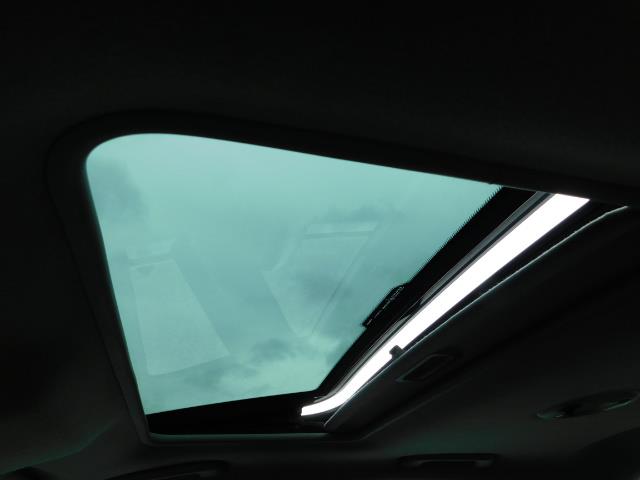 2003 Jaguar X-Type 2.5 / Sedan / AWD / Leather / Sunroof / EXCL COND - Photo 22 - Portland, OR 97217