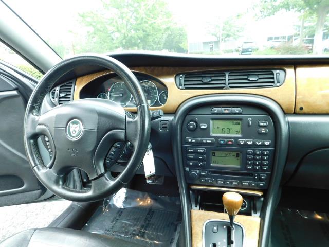 2003 Jaguar X-Type 2.5 / Sedan / AWD / Leather / Sunroof / EXCL COND - Photo 18 - Portland, OR 97217