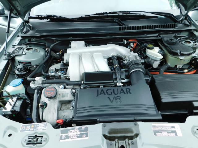 2003 Jaguar X-Type 2.5 / Sedan / AWD / Leather / Sunroof / EXCL COND - Photo 34 - Portland, OR 97217