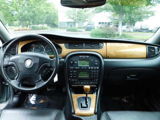 2003 Jaguar X-Type 2.5 / Sedan / AWD / Leather / Sunroof / EXCL COND - Photo 36 - Portland, OR 97217
