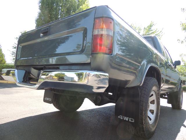 1993 Toyota Pickup Deluxe V6 2dr Deluxe V6 / 4X4 / 5-SPEED / 1-OWNER - Photo 12 - Portland, OR 97217