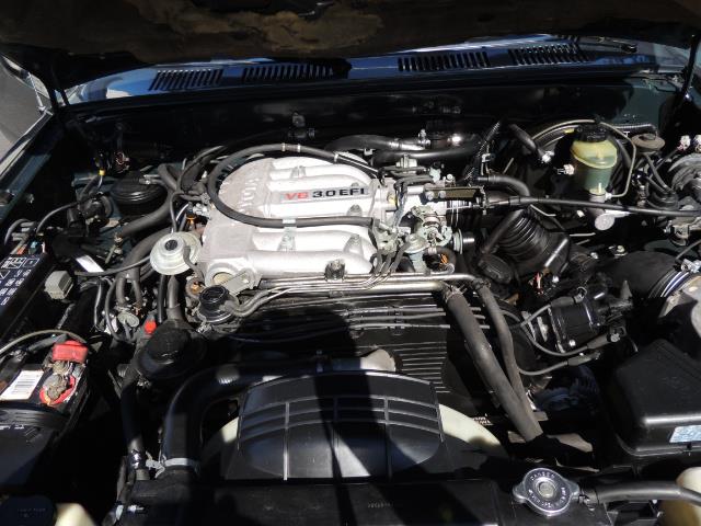 1993 Toyota Pickup Deluxe V6 2dr Deluxe V6 / 4X4 / 5-SPEED / 1-OWNER - Photo 30 - Portland, OR 97217