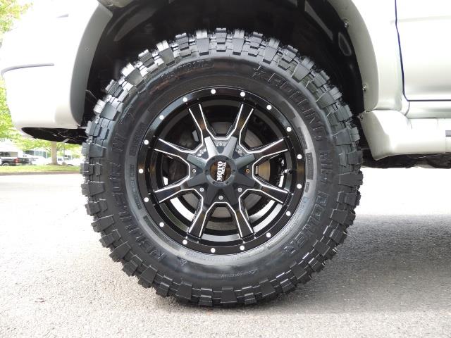 2000 Toyota 4Runner SPORT SR5 / 4X4 / Sunroof / LIFTED LIFTED - Photo 31 - Portland, OR 97217