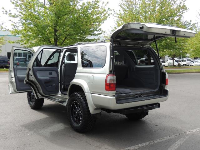 2000 Toyota 4Runner SPORT SR5 / 4X4 / Sunroof / LIFTED LIFTED - Photo 13 - Portland, OR 97217