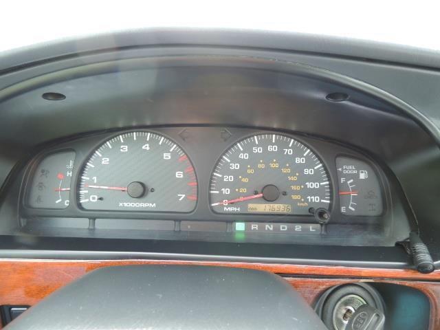 2000 Toyota 4Runner SPORT SR5 / 4X4 / Sunroof / LIFTED LIFTED - Photo 24 - Portland, OR 97217
