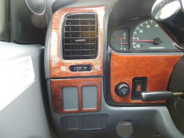 2000 Toyota 4Runner SPORT SR5 / 4X4 / Sunroof / LIFTED LIFTED - Photo 35 - Portland, OR 97217